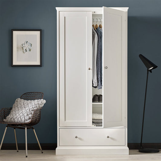 Double wardrobe in painted white
