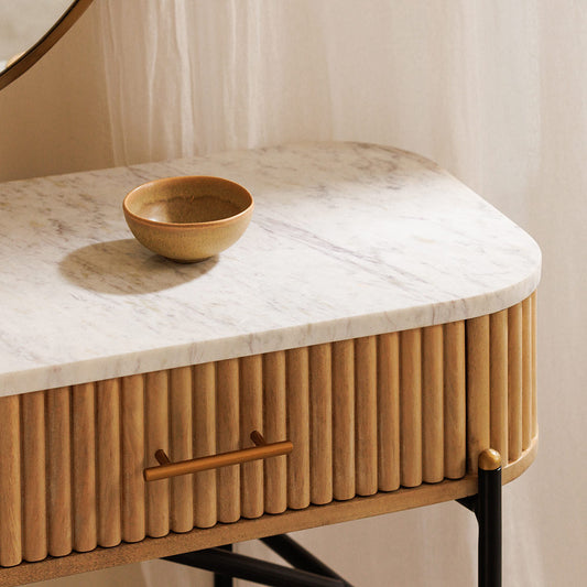 Java Dressing Table