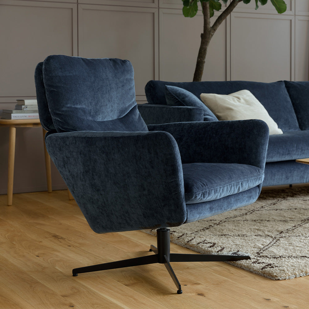 Sits Amy Swivel Chair in Velvet-Navy-Blue
