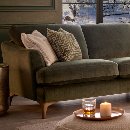 Sofia chaise sofa in velvet green