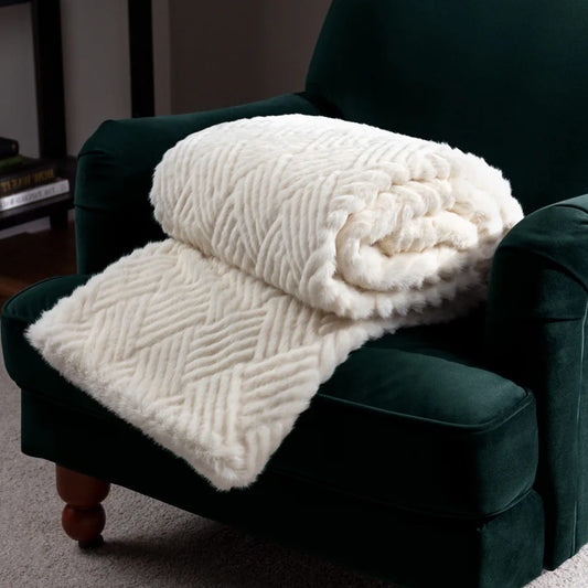 Cut Faux Fur Throw in Ecru