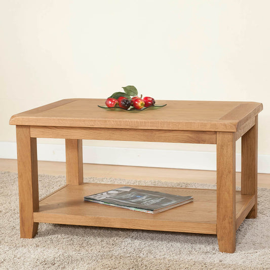 Solid wood coffee table with shelf in natural oak finish