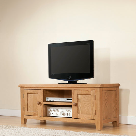 Solid wood TV unit with two shelves and side cupboards in natural oak finish